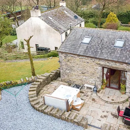 Hill Side Barn Holiday home