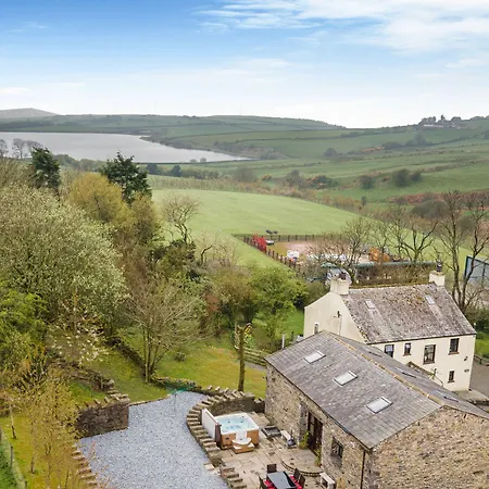 Hill Side Barn Holiday home *